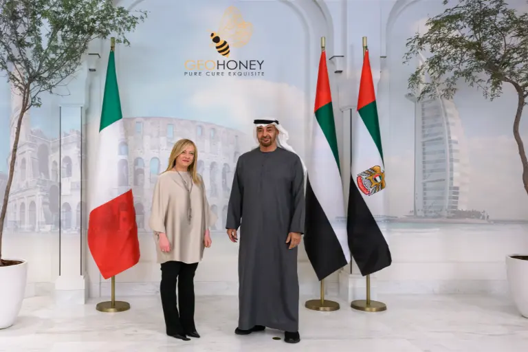 الشيخ محمد مع رئيسة الوزراء الإيطالية جيورجيا ميلوني ، تناول قضايا القرن الحادي والعشرين.